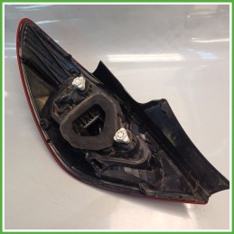 Fanale Fanalino Posteriore Destro DX VALEO 89318821 OPEL CORSA S07 93190951 Usato