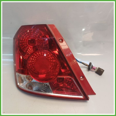 Fanale Fanalino Posteriore Sinistro SX CHEVROLET (DAEWOO) KALOS T200 96540268 Usato