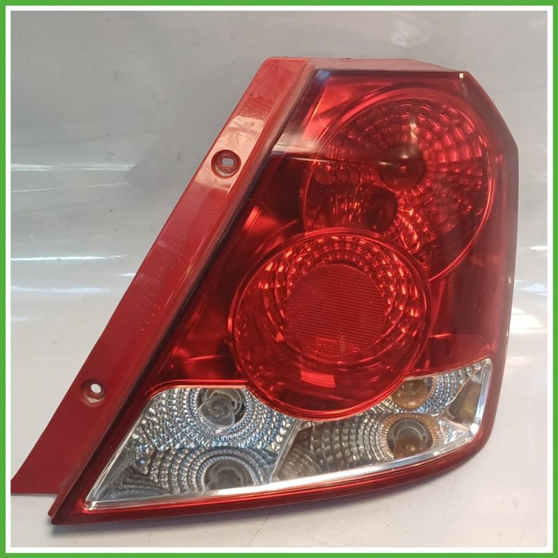 Fanale Fanalino Posteriore Destro DX CHEVROLET (DAEWOO) KALOS T200 96540269 Usato