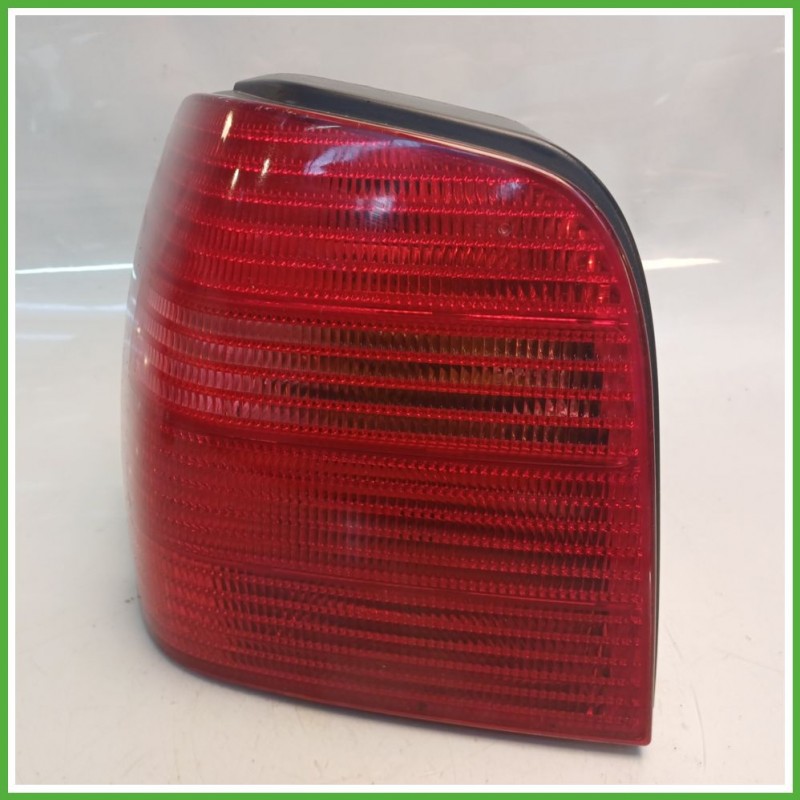 Fanale Fanalino Posteriore Sinistro SX HELLA 15.02.00 VOLKSWAGEN POLO 3a Serie 6N0945095 Usato