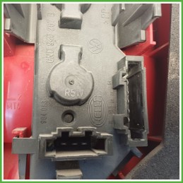Fanale Fanalino Posteriore Sinistro SX HELLA 15.02.00 VOLKSWAGEN POLO 3a Serie 6N0945095 Usato