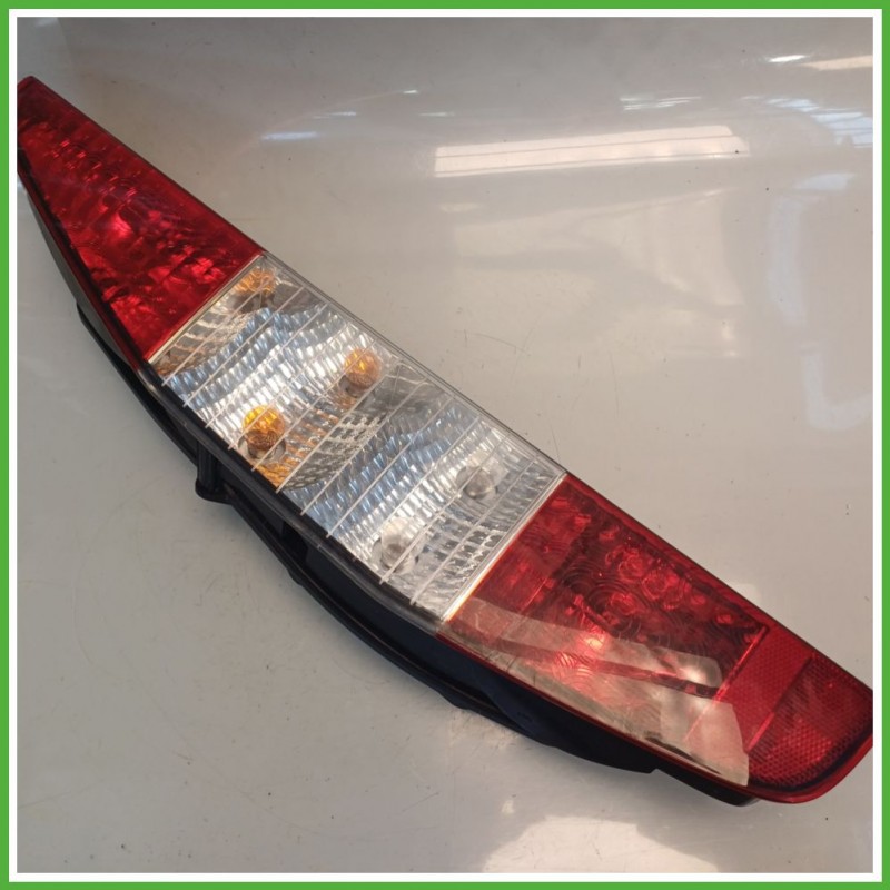 Fanale Fanalino Posteriore Sinistro SX MAGNETI MARELLI 040610999000 FIAT DOBLO 2W 51755145 Usato