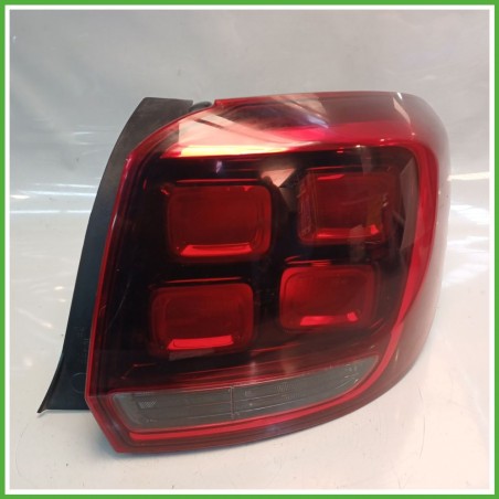 Fanale Fanalino Posteriore Destro DX VALEO 90113189 DACIA SANDERO 2a Serie 265506147R Usato