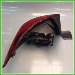 Fanale Fanalino Posteriore Destro DX VALEO 90113189 DACIA SANDERO 2a Serie 265506147R Usato