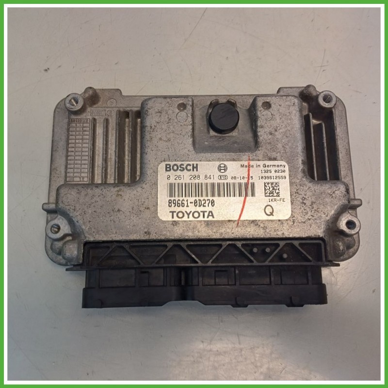 Centralina Motore Iniezione ECU BOSCH 0261208841 TOYOTA YARIS 1.0 12V 51kw 896610D270 2005 2012