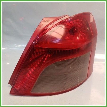 Fanale Fanalino Posteriore Destro DX KOITO TOYOTA YARIS 815510D110 Usato