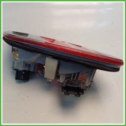 Fanale Fanalino Posteriore Destro DX ULO 318522Q3 MERCEDES-BENZ Classe E W/S210 A2108204064 Usato