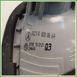 Fanale Fanalino Posteriore Destro DX ULO 318522Q3 MERCEDES-BENZ Classe E W/S210 A2108204064 Usato