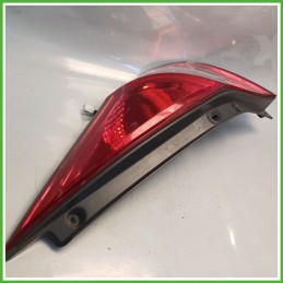 Fanale Fanalino Posteriore Destro DX SAMLIP HYUNDAI i30 924022L010 Usato