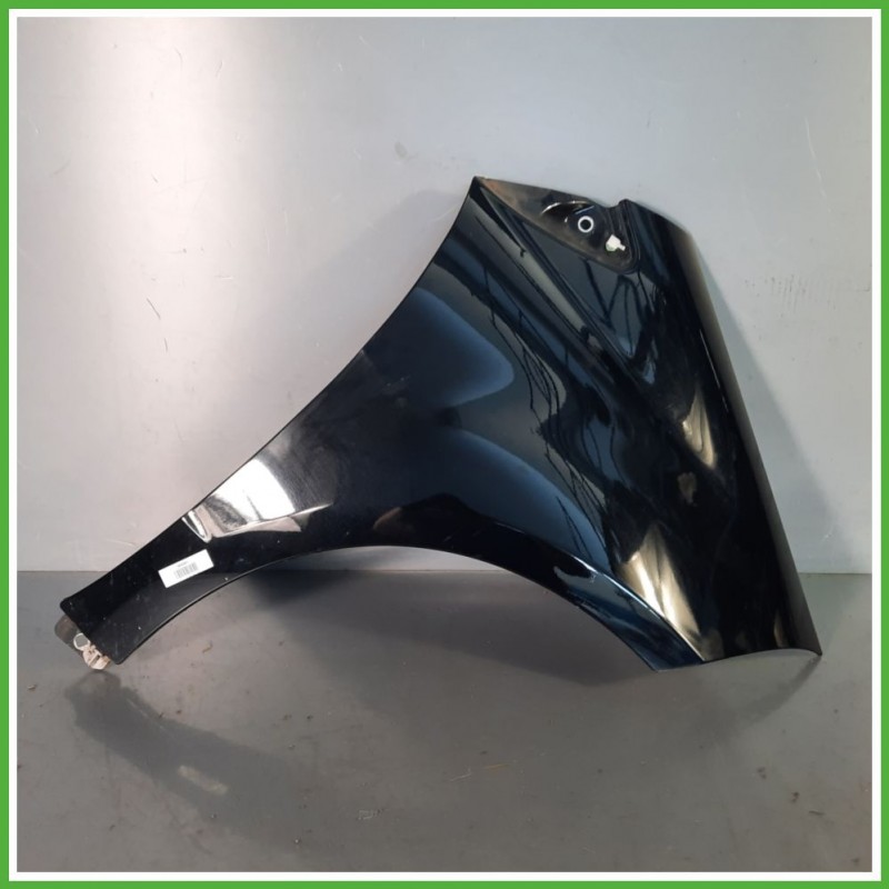 Parafango Anteriore Destra DX MERCEDES-BENZ Classe A W/C169 Berlina 2004 2013 NERO Originale Usato