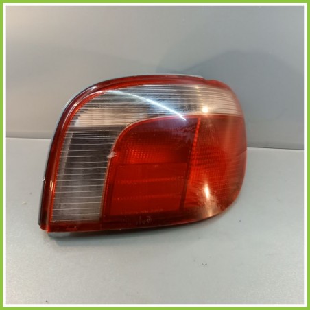Fanale Fanalino Posteriore Destro DX KOITO 52-004 TOYOTA YARIS JPP 81555052130 Usato