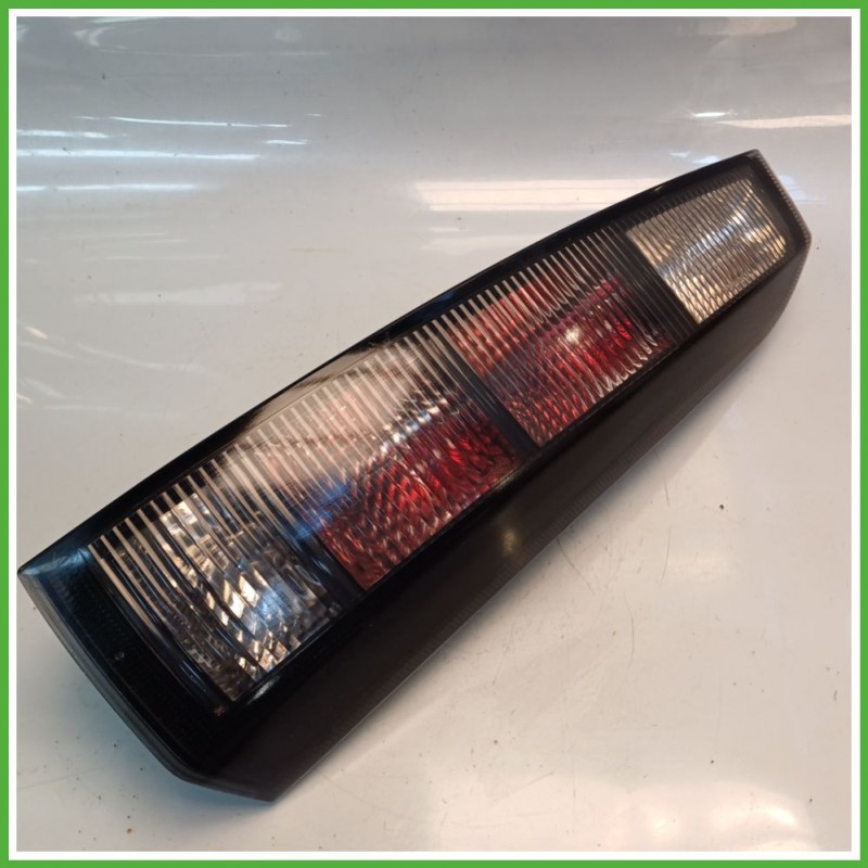 Fanale Fanalino Posteriore Destro DX VALEO 89071145 OPEL MERIVA X03 93184713 Usato