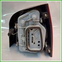 Fanale Fanalino Posteriore Sinistro SX YORKA 62408 VOLKSWAGEN POLO 9N 6Q6945095G Usato