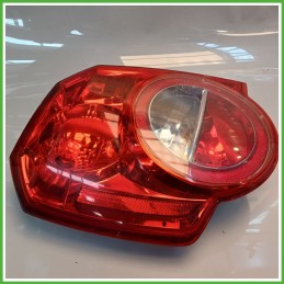 Fanale Fanalino Posteriore Sinistro SX SUNSANG CHEVROLET (DAEWOO) AVEO T250 95470359 Usato