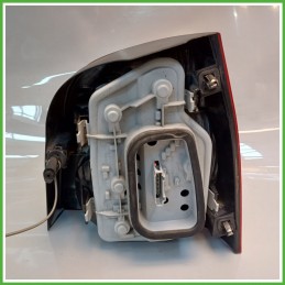 Fanale Fanalino Posteriore Sinistro SX YORKA 62408 VOLKSWAGEN POLO 9N 6Q6945095Q Usato