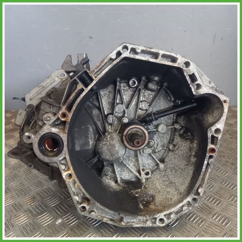 Cambio Manuale NISSAN JUKE F15E 1.5 dCi K9K Originale Usato