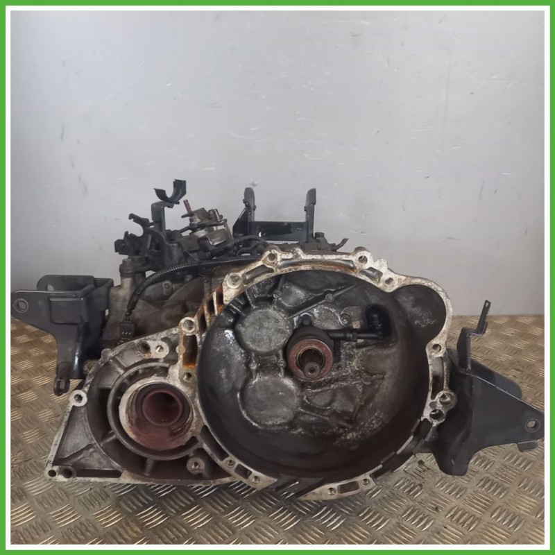 Cambio Manuale KIA SPORTAGE 2a Serie 2.0 16V D4EA Originale Usato