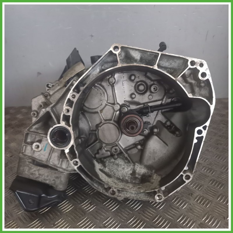Cambio Manuale RENAULT CAPTUR 2A SERIE H4DE4 Originale Usato