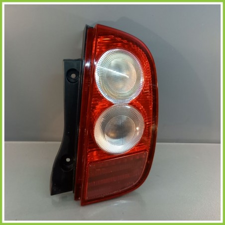 Fanale Fanalino Posteriore Destro DX VALEO NISSAN MICRA K12E 26550AX720 Originale Usato