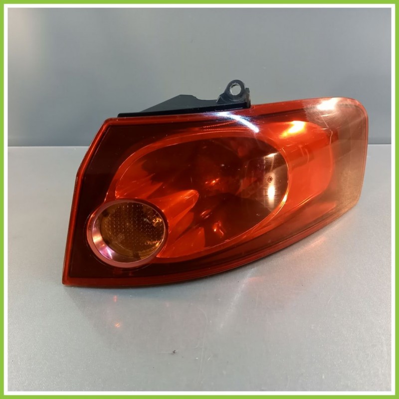 FANALE FANALINO POSTERIORE Destro FIAT Croma (2T) 2005 27490202 Usato