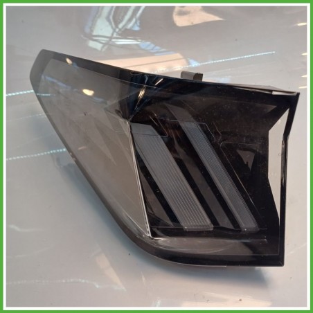 Fanale Fanalino Posteriore Sinistro SX MOPAR 82570101 PEUGEOT 3008 9840202680 Usato