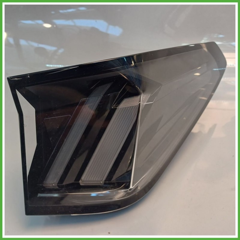 Fanale Fanalino Posteriore Destro DX MOPAR 82570201 PEUGEOT 3008 9842101980 Usato