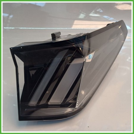 Fanale Fanalino Posteriore Destro DX MOPAR 82570201 PEUGEOT 3008 9842101980 Usato