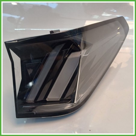 Fanale Fanalino Posteriore Destro DX MOPAR 82570201 PEUGEOT 3008 9842101980 Usato