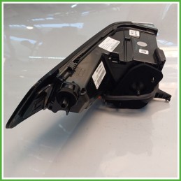 Fanale Fanalino Posteriore Destro DX MOPAR 82570201 PEUGEOT 3008 9842101980 Usato