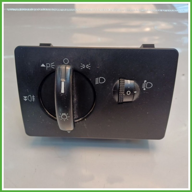 Selettore Comando Luci FORD FOCUS CAP 1.8 1362587 2004 2008