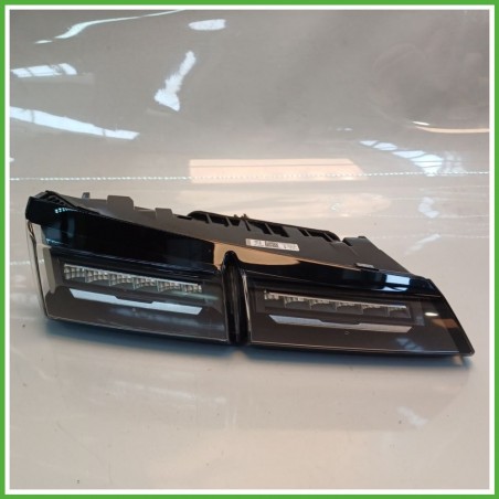 Fanale Fanalino Posteriore Sinistro SX HELLA 015.020-01AL PEUGEOT 308 9835300680 Usato