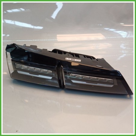 Fanale Fanalino Posteriore Sinistro SX HELLA 015.020-01AL PEUGEOT 308 9835300680 Usato