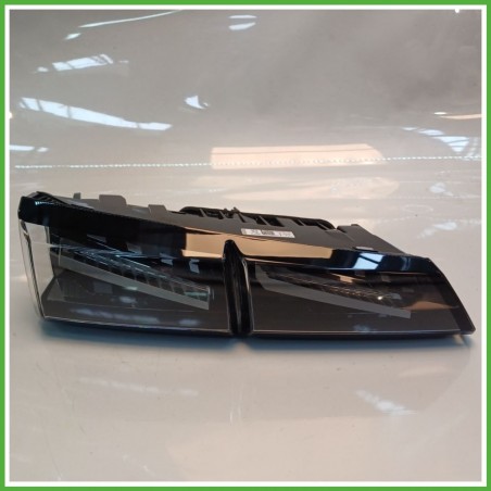 Fanale Fanalino Posteriore Sinistro SX HELLA 015-022-01AN PEUGEOT 308 9835300480 Usato