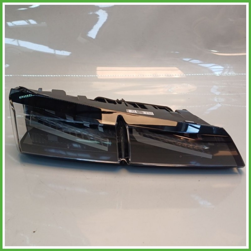 Fanale Fanalino Posteriore Sinistro SX HELLA 015.022-01AN PEUGEOT 308 9835300480 Usato