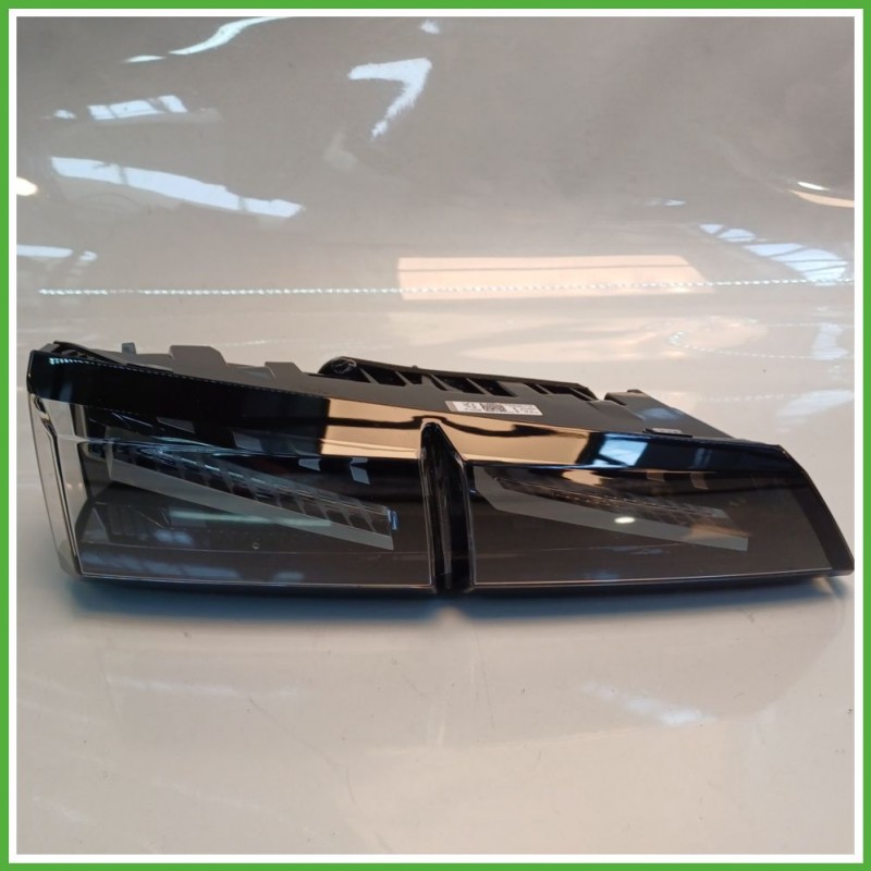 Fanale Fanalino Posteriore Sinistro SX HELLA 015.022-01AN PEUGEOT 308 9835300480 Usato