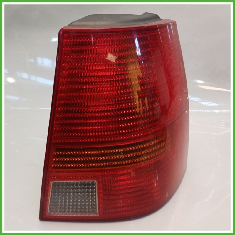 Fanale Fanalino Posteriore Destro DX VOLKSWAGEN GOLF 1J 1J6945096F Usato