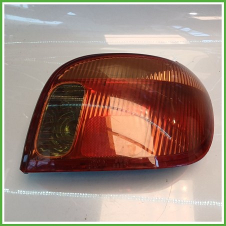 Fanale Fanalino Posteriore Destro DX KOITO TOYOTA YARIS FRP 815510D070 Usato