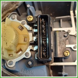 Fanale Fanalino Posteriore Destro DX KOITO TOYOTA YARIS FRP 815510D070 Usato