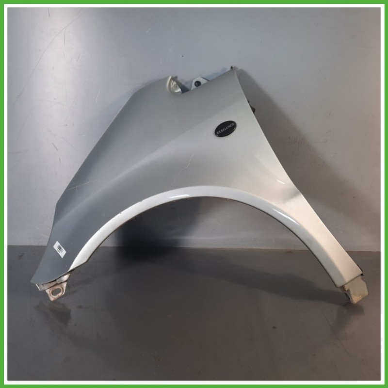 Parafango Anteriore Sinistra SX MERCEDES-BENZ Classe A W168 Berlina 2001 2004 GRIGIO 761 ARGENTO POLARE Originale Usato