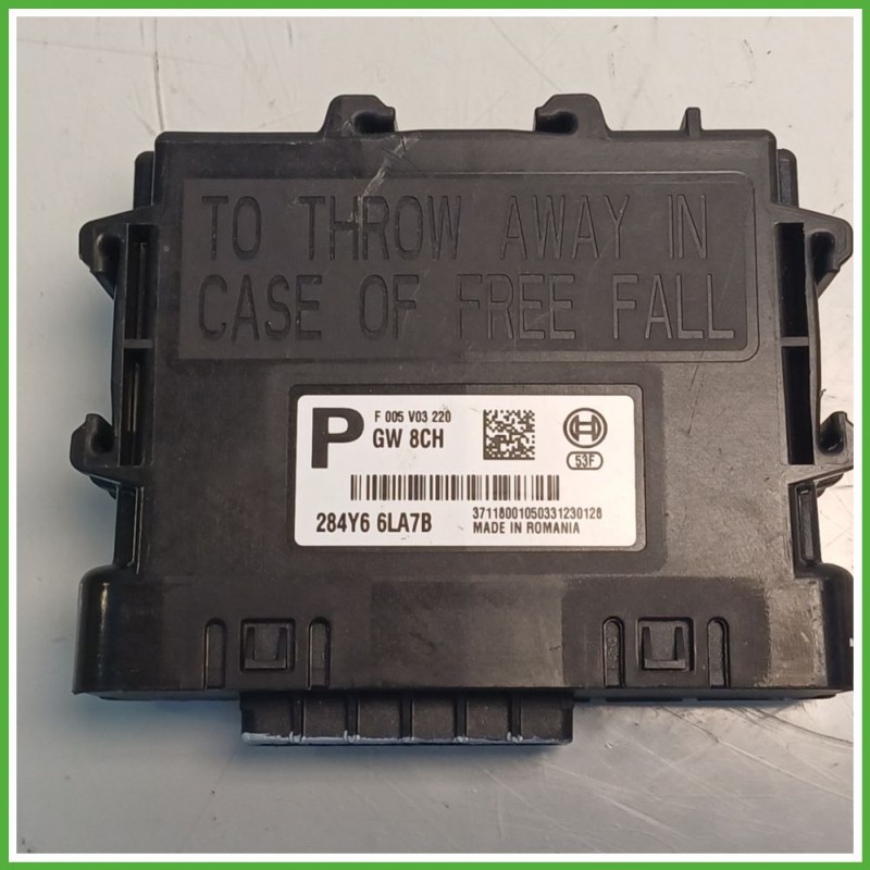 Centralina Gateway BOSCH F005V03220 RENAULT CAPTUR 2A SERIE PLUG-IN 284Y66LA7B 2020