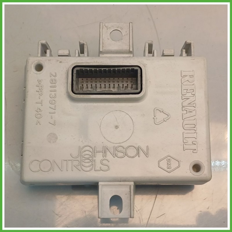 Centralina Audio RENAULT CLIO 3a Serie 1.2 16V 280380655R 2009 2013 JOHNSON CONTROLS 28113971-7