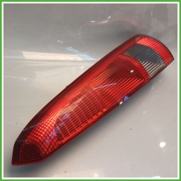 Fanale Fanalino Posteriore Destro DX VALEO FORD FIESTA CBK 1324563 Usato