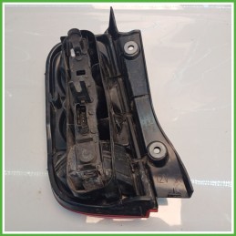 Fanale Fanalino Posteriore Destro DX VALEO NISSAN MICRA K12E 26550AX720 Usato