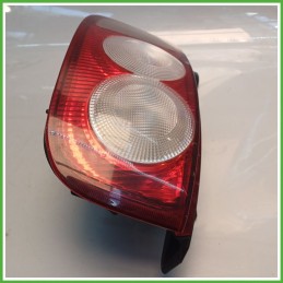 Fanale Fanalino Posteriore Destro DX VALEO NISSAN MICRA K12E 26550AX720 Usato