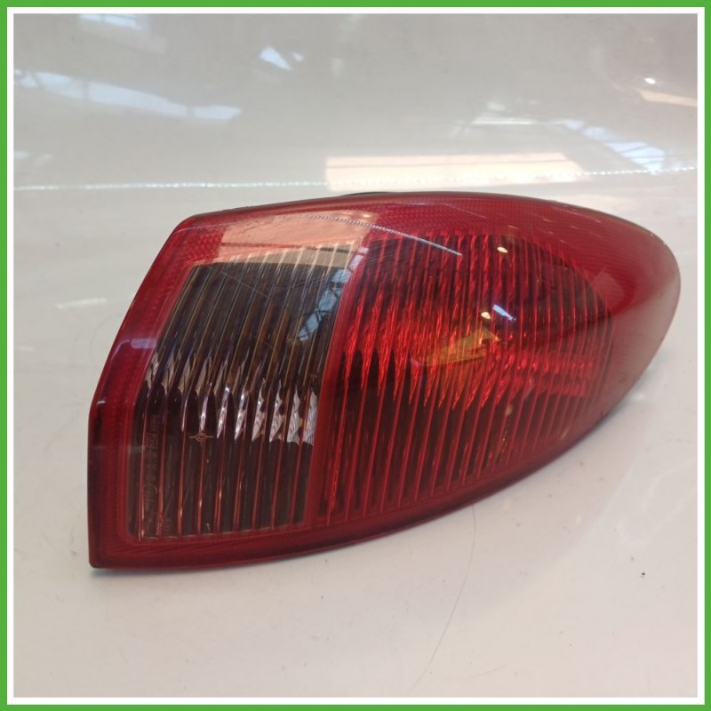 Fanale Fanalino Posteriore Destro DX OLSA 03.323.01.0 ALFA ROMEO 147 W8 46556347 Usato