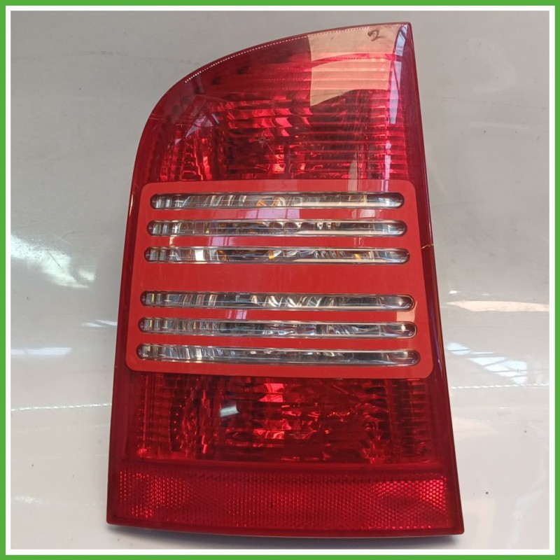 Fanale Fanalino Posteriore Sinistro SX MAGNETI MARELLI SKODA OCTAVIA 1U 1U9945111 Usato