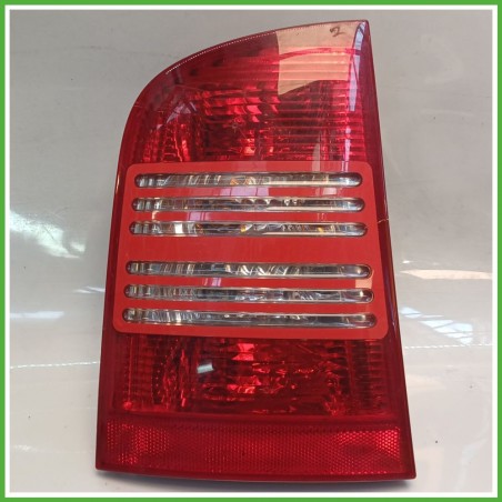 Fanale Fanalino Posteriore Sinistro SX MAGNETI MARELLI SKODA OCTAVIA 1U 1U9945111 Usato