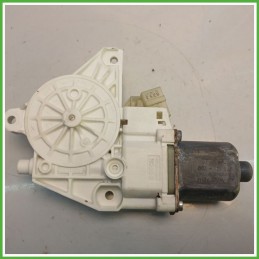 Motorino Alzavetro Anteriore Sinistro SX MERCEDES-BENZ Classe C W/S204 4 Porte 2048200142 2007 2011 BOSCH 0130322441
