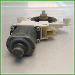 Motorino Alzavetro Anteriore Destro DX MERCEDES-BENZ Classe C W/S204 4 Porte 2048200242 2007 2011 BOSCH 0130822440