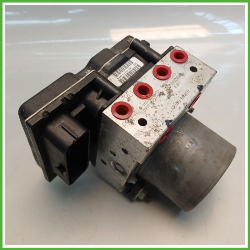 Centralina ABS Modulo Pompa BOSCH 0265950980 589101J000 HYUNDAI i20 Originale Usato